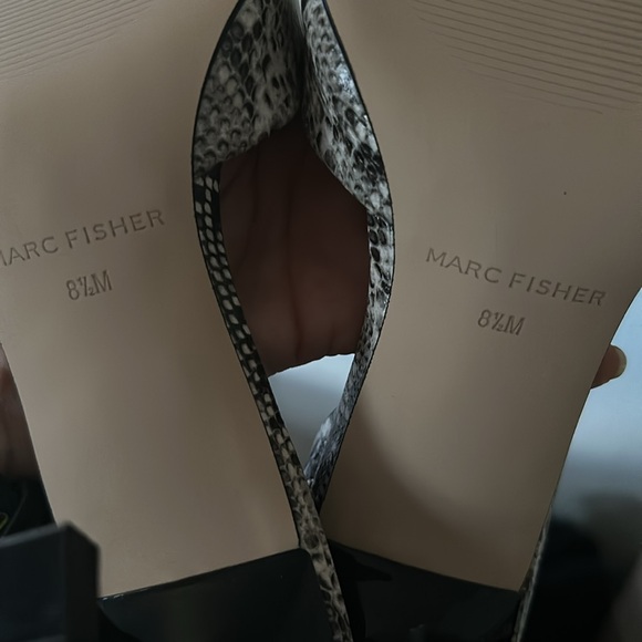 Marc Fisher Women's Hadya Pump - Picture 4 of 4